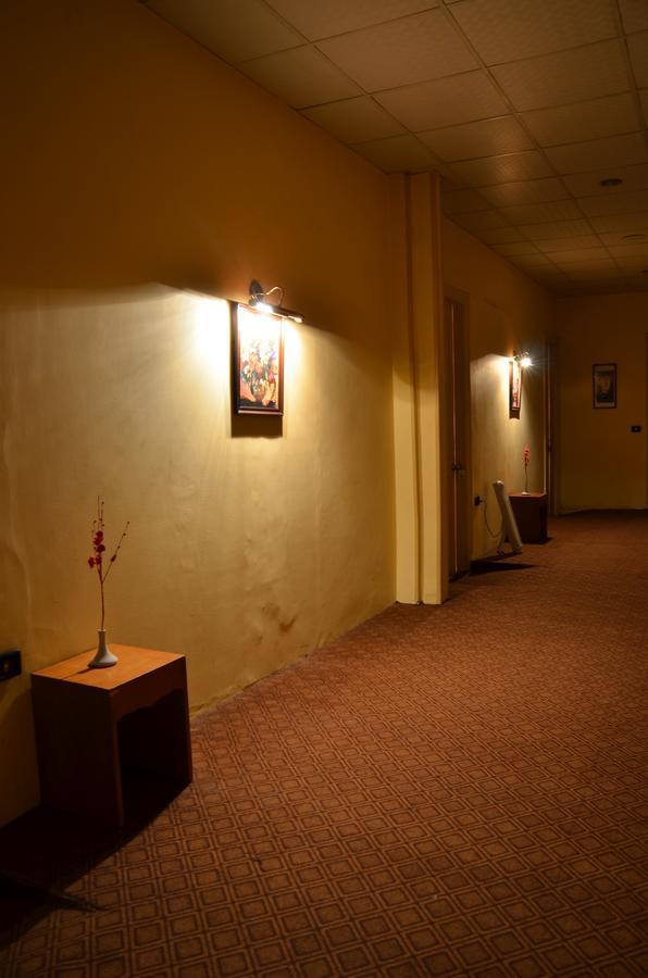 Louris Inn Hotel Kairo Bagian luar foto
